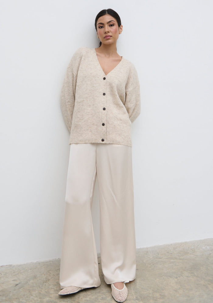 Anne Is 5'7.5" & Wears Size UK S|Otto Knit Cardigan - Cream