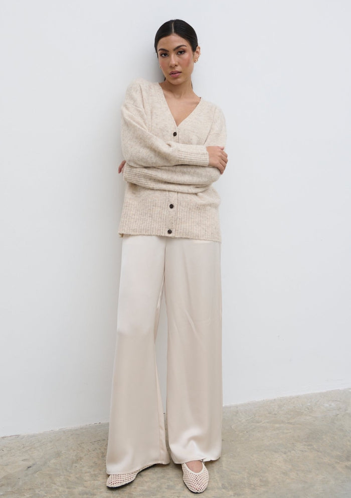 Anne Is 5'7.5" & Wears Size UK S|Otto Knit Cardigan - Cream