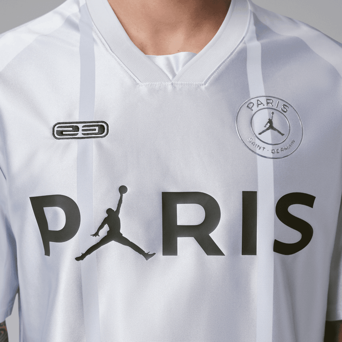 Paris Saint-Germain x Jordan Jersey