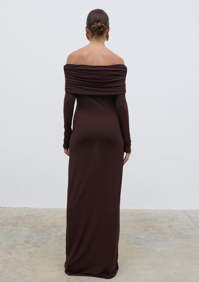 Elissa Is 5'8.5" & Wears Size UK 8|Perrie Bardot Jersey Maxi Dress - Brown