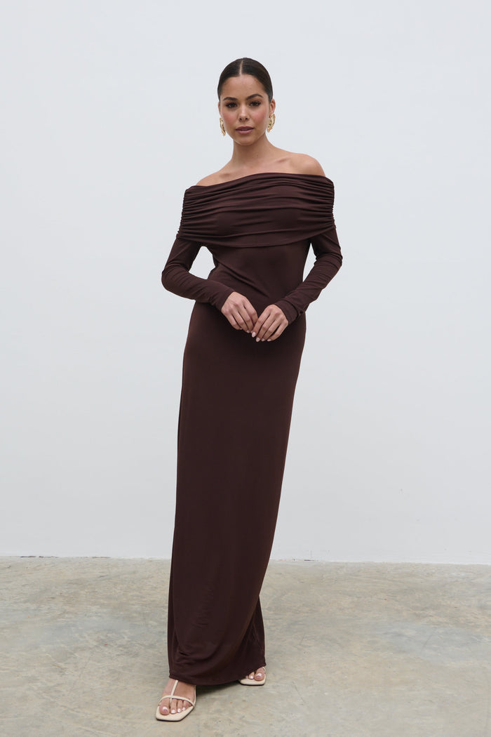 Elissa Is 5'8.5" & Wears Size UK 8|Perrie Bardot Jersey Maxi Dress - Brown