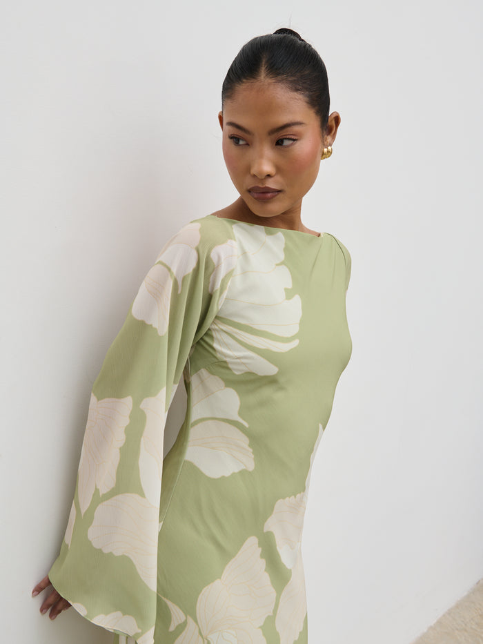 Elle Is 5'3" & Wears Size UK 6|Primrose Kimono Sleeve Maxi Dress - Olive Floral