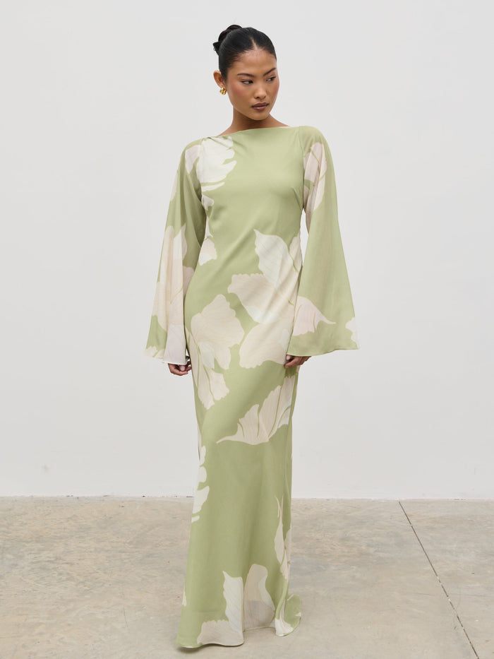 Elle Is 5'3" & Wears Size UK 6|Primrose Kimono Sleeve Maxi Dress - Olive Floral