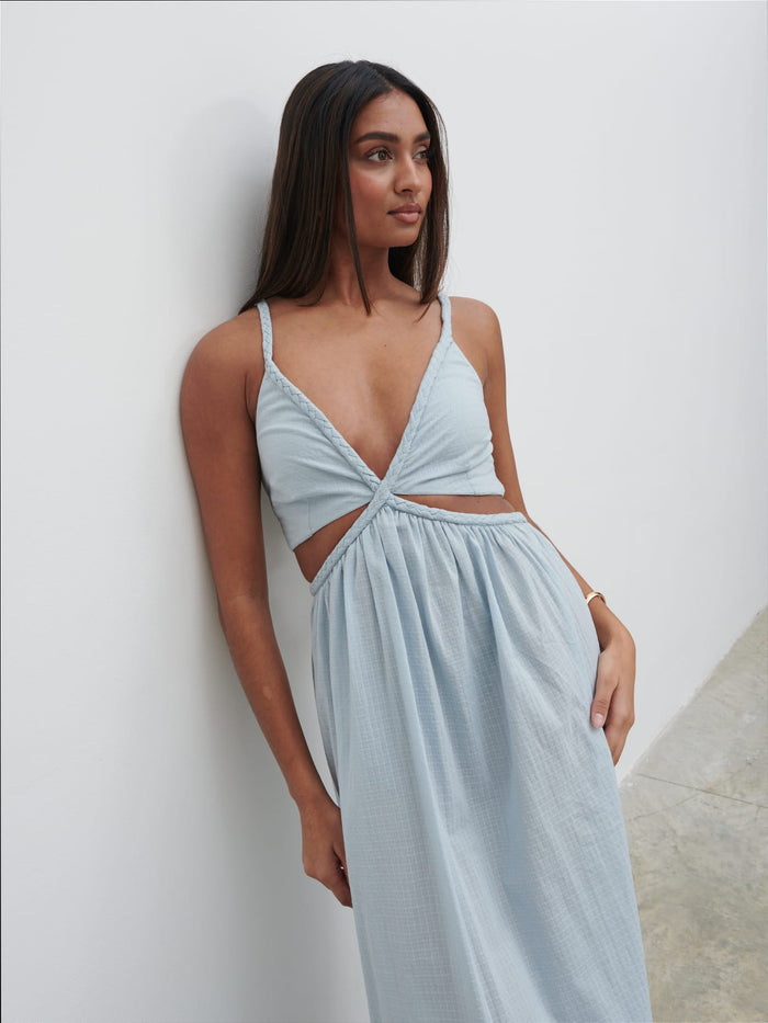 Sachi Is 5’7” & Wears Size UK 8|Ramona Cut Out Maxi Dress - Powder Blue