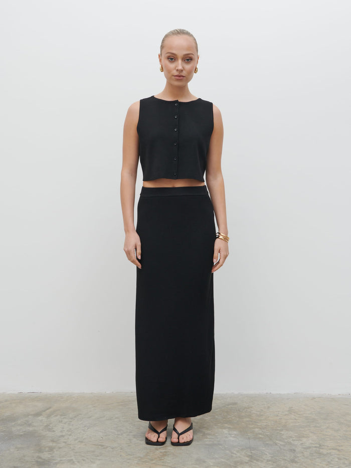 Noor Is 5'8.5" & Wears Size UK S|Reese Knit Waistcoat - Black