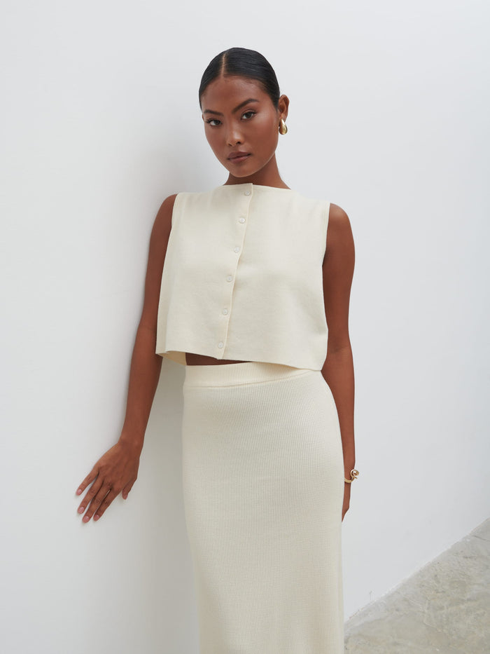Elle Is 5'3" & Wears Size UK XS|Reese Knit Waistcoat - Cream