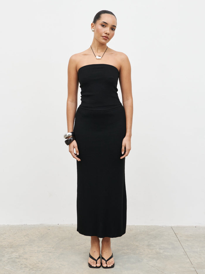Celeste is 5'7.5" & Wears Size UK S|Reese Midaxi Knit Skirt - Black
