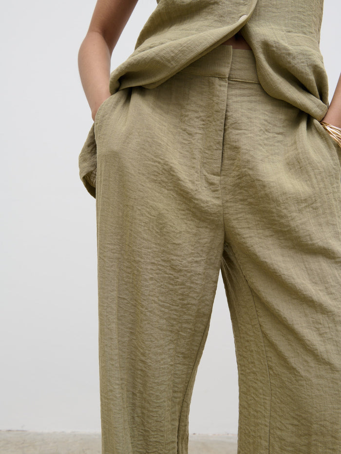Candy Is 5'6" & Wears Size UK 8|Remy Trousers - Olive