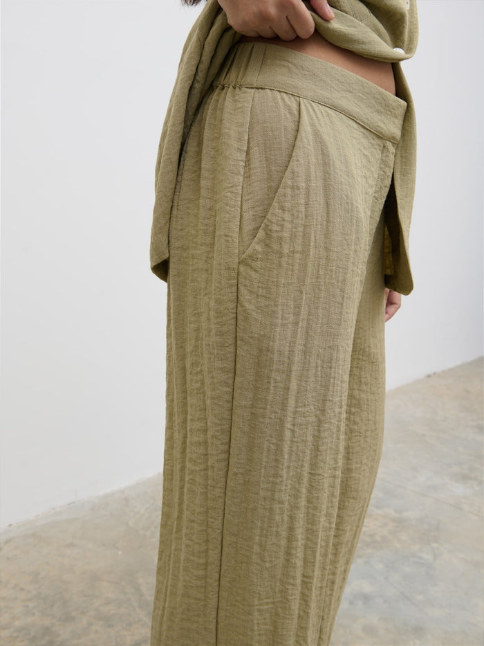 Candy Is 5'6" & Wears Size UK 8|Remy Trousers - Olive