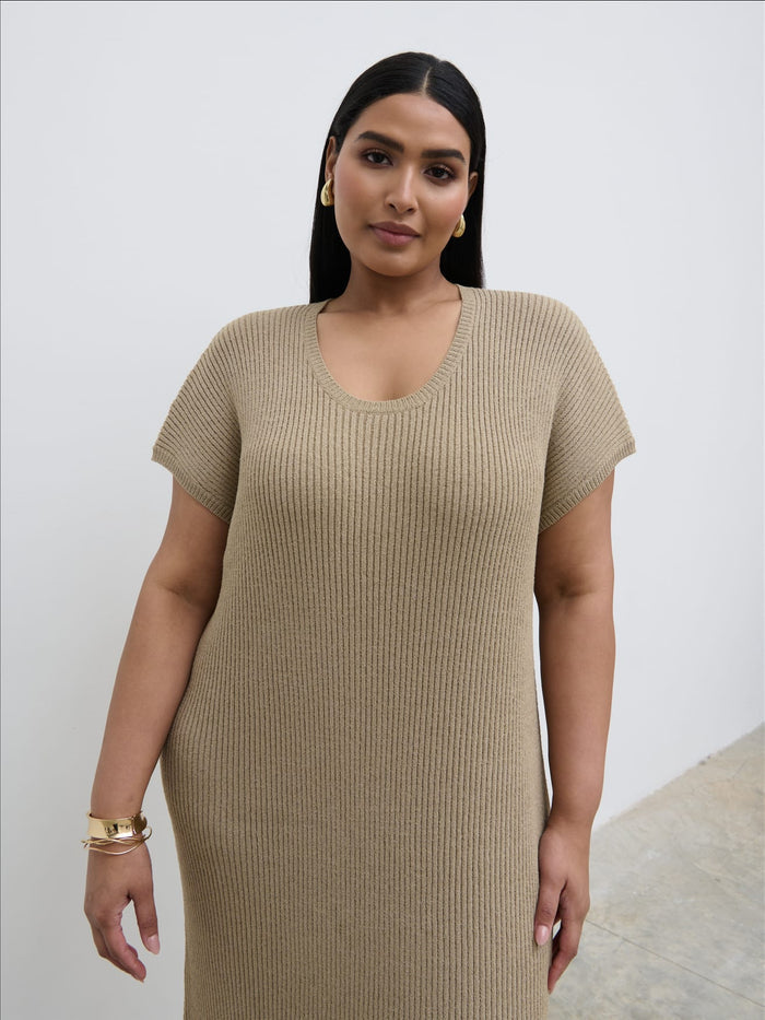 Souki Is 5'8" & Wears Size UK XL|Rose Knit Midaxi Dress Curve - Stone Taupe