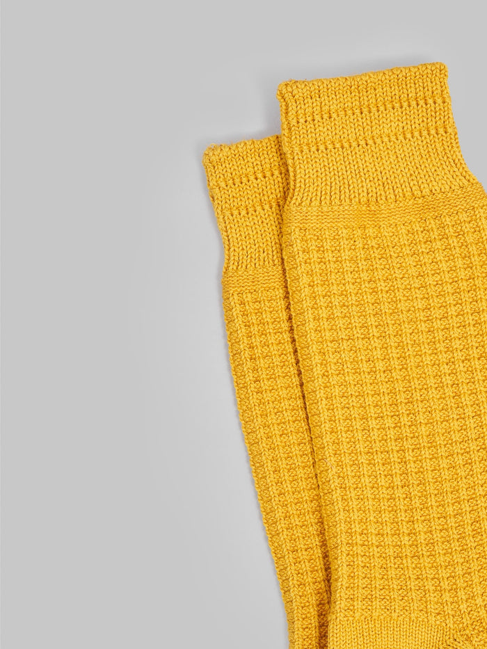 rototo cotton waffle crew socks mustard texture