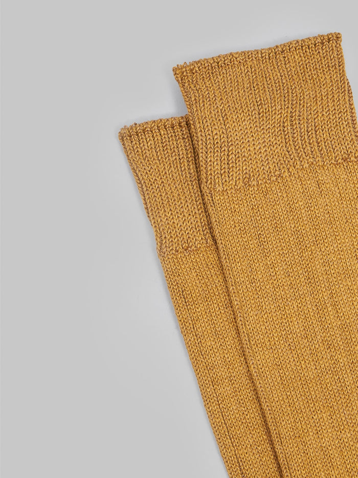 rototo linen cotton ribbed crew socks gold elastic band