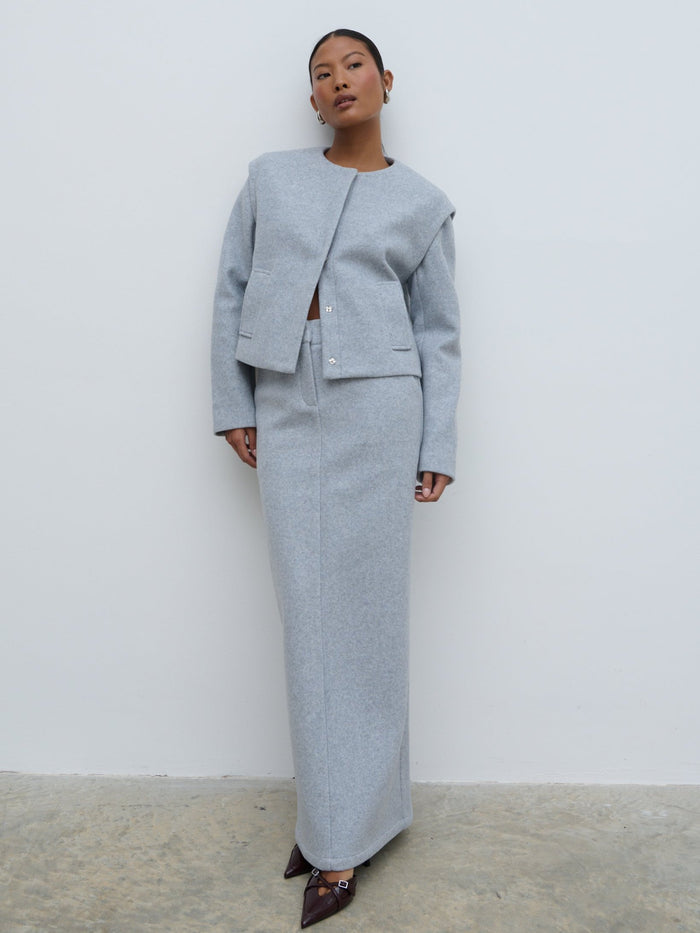 Ellie Is 5’7.5″ & Wears Size UK S|Rudy Cropped Boxy Jacket - Grey Marl