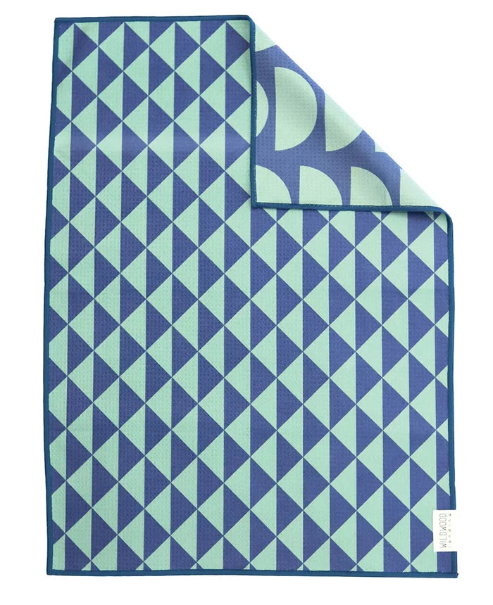 Sage Reversible Microfiber Hand Towel