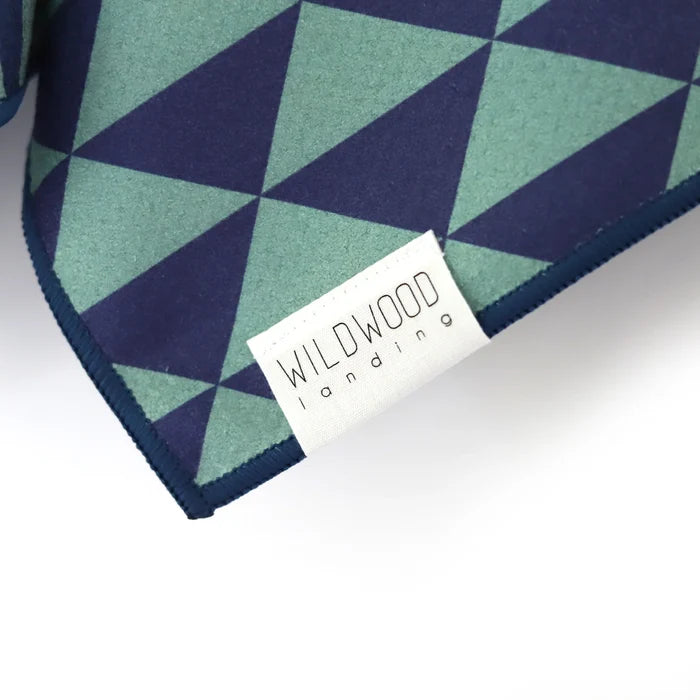 Sage Reversible Microfiber Hand Towel