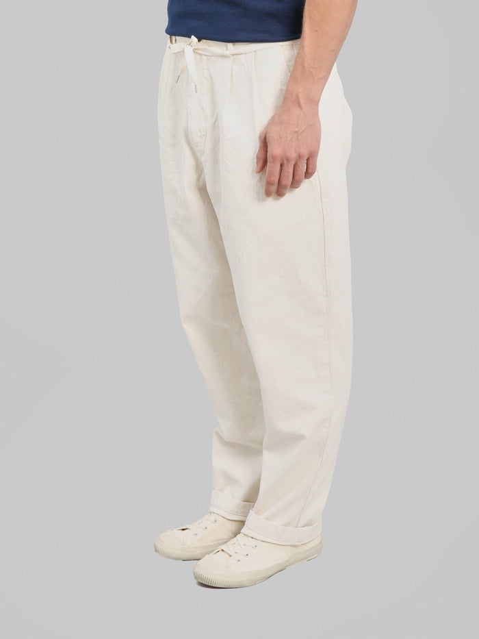 Seuvas 10oz Canvas Tapered 2 Tuck Pants Natural side fit
