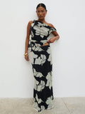 Elle Is 5'3" & Wears Size UK 6|Shea Jersey Maxi Skirt - Monochrome Floral