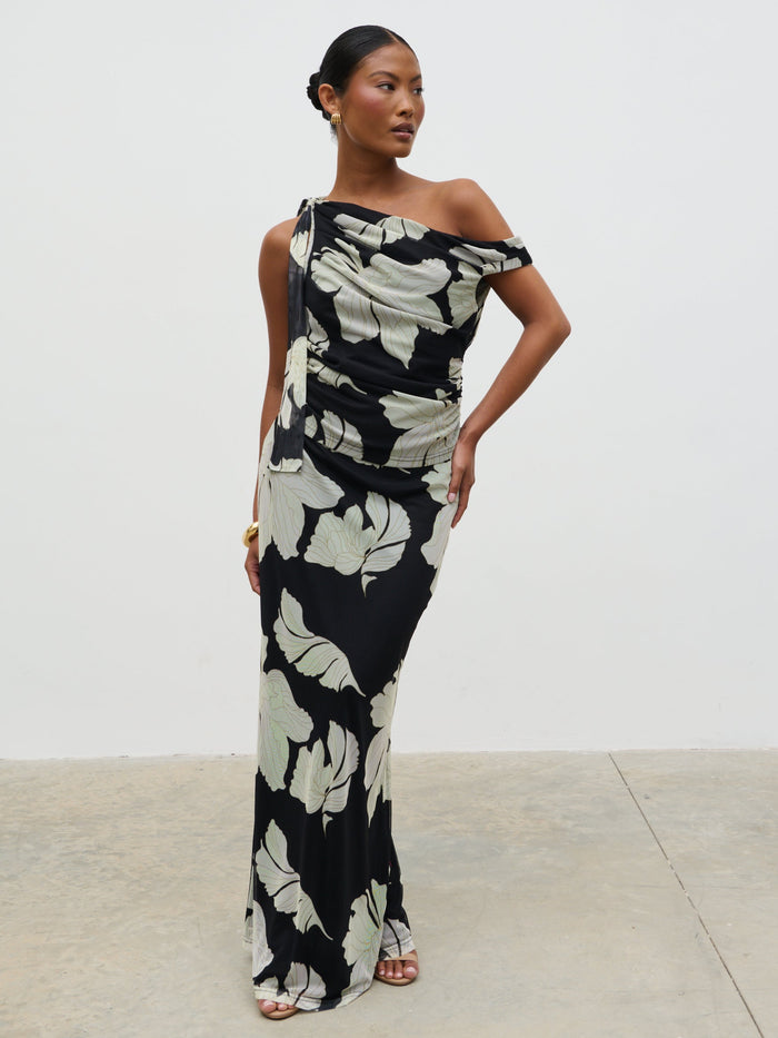 Elle Is 5'3" & Wears Size UK 6|Shea Off Shoulder Jersey Tie Top - Monochrome Floral