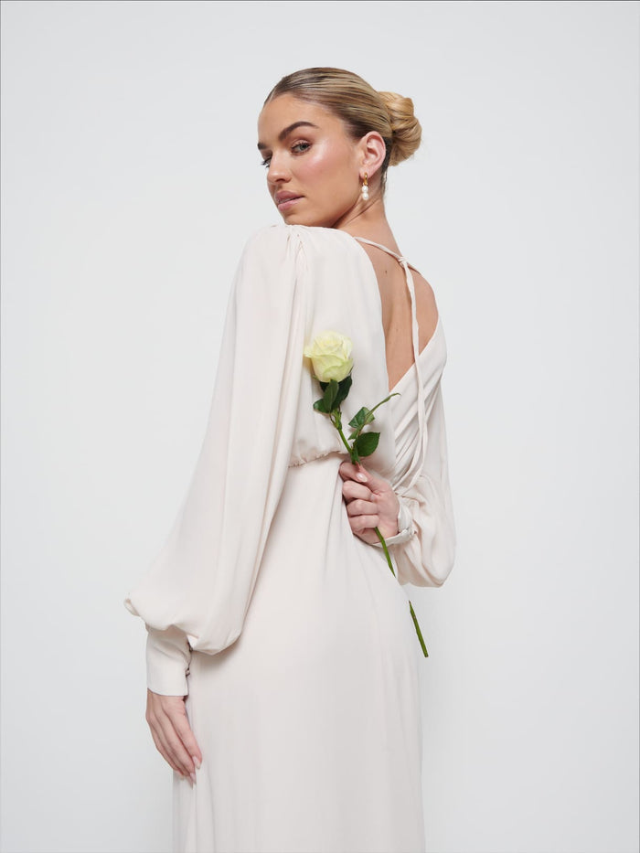 Taylor Is 5'9" & Wears Size UK 8|Sienna Chiffon Bridesmaid Dress - Champagne