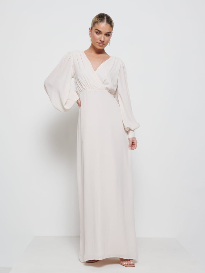 Taylor Is 5'9" & Wears Size UK 8|Sienna Chiffon Bridesmaid Dress - Champagne