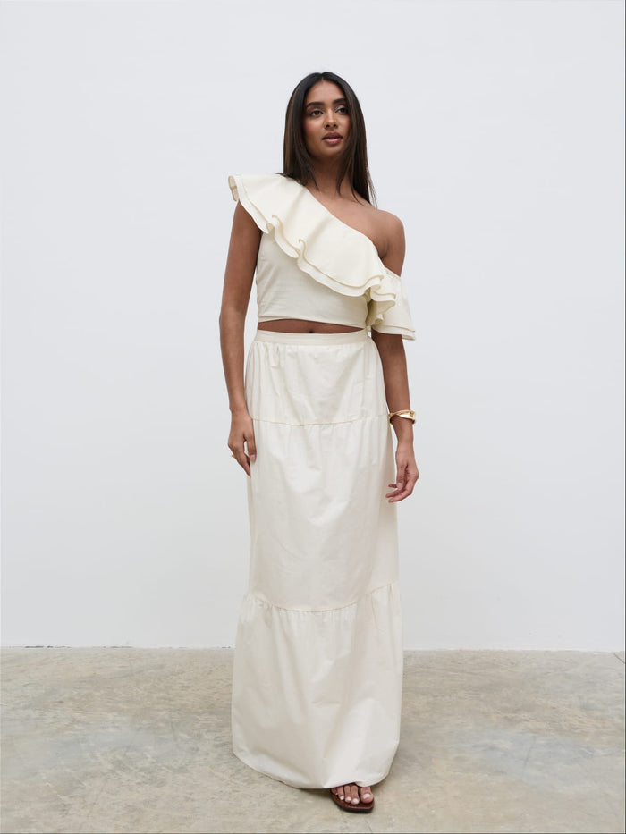 Sachi Is 5’7” & Wears Size UK 8|Sol Ruffle Cropped Top - Natural