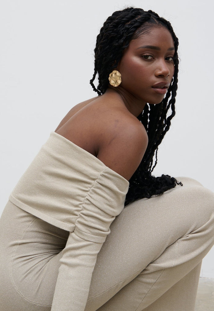 Shilloh Is 5'9" & Wears Size UK S|Soreya Glitter Maxi Dress - Gold