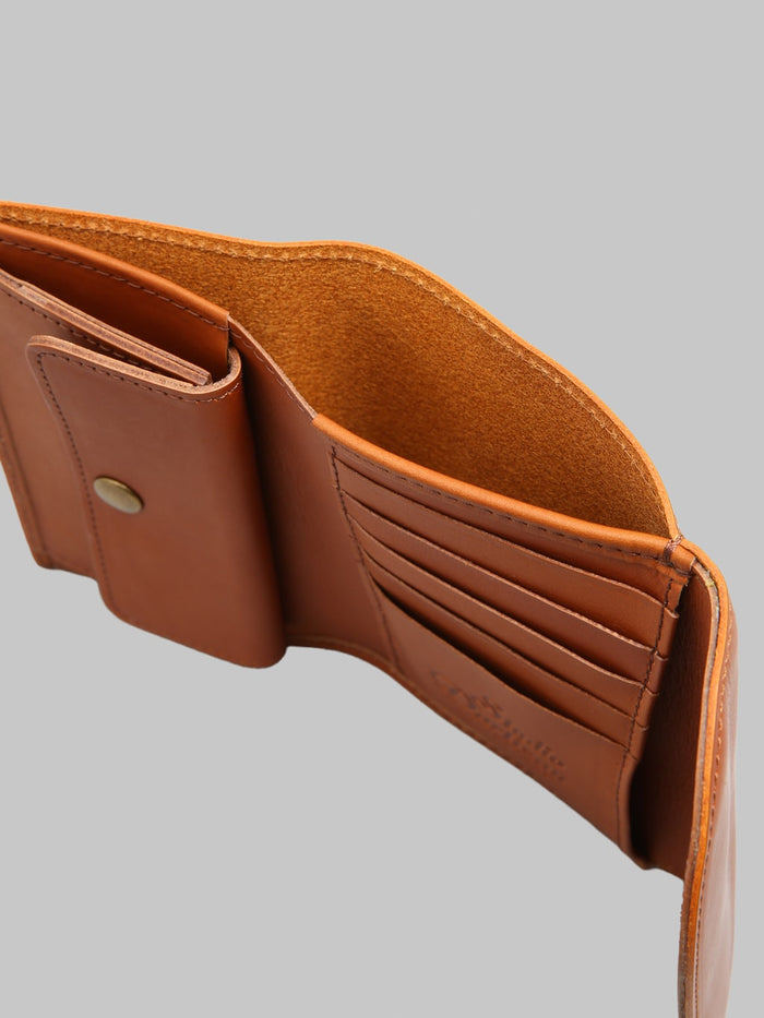 Studio D'Artisan 7576 Leather Wallet Brown bill compartment