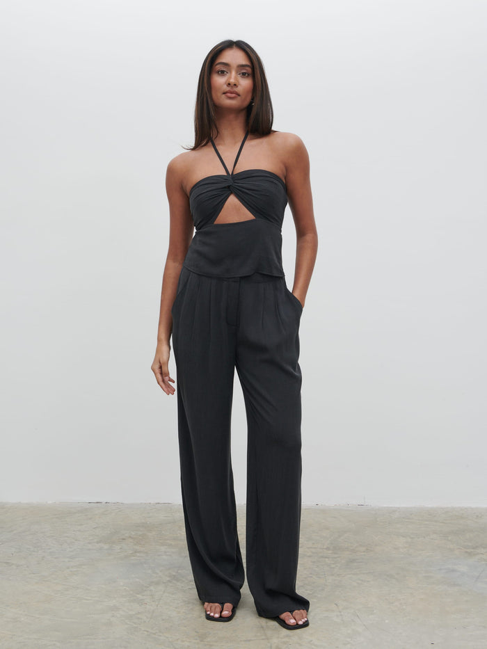 Sachi Is 5’7” & Wears Size UK 8|Suki Halter Top - Black