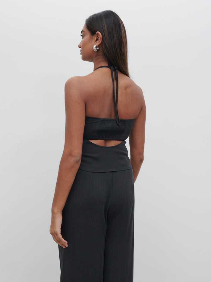 Sachi Is 5’7” & Wears Size UK 8|Suki Halter Top - Black