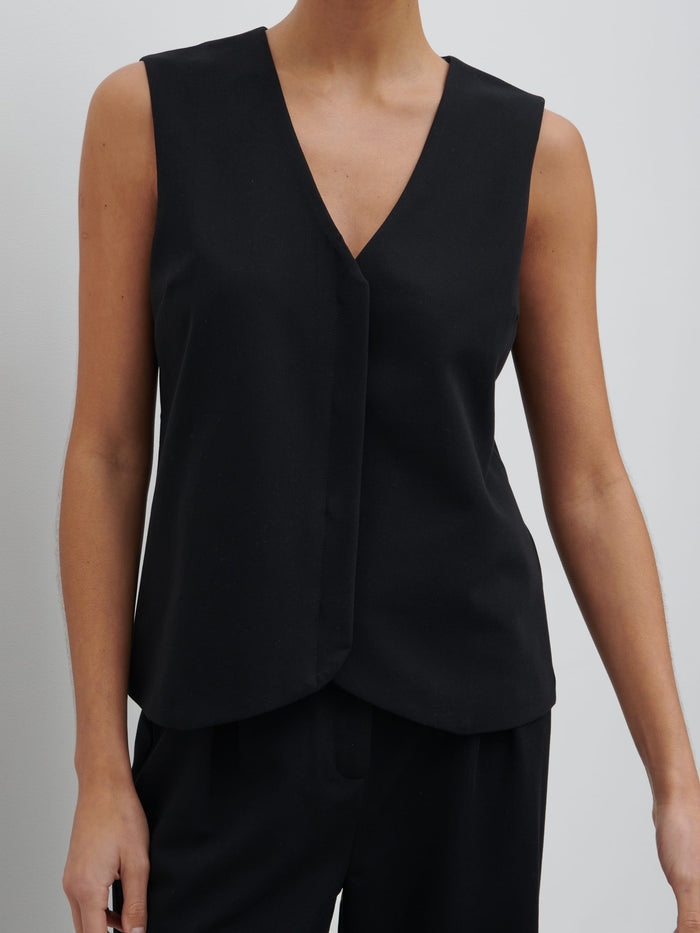 Lygia Is 5'9" & Wears Size UK 8|Taya Tailored Waistcoat - Black