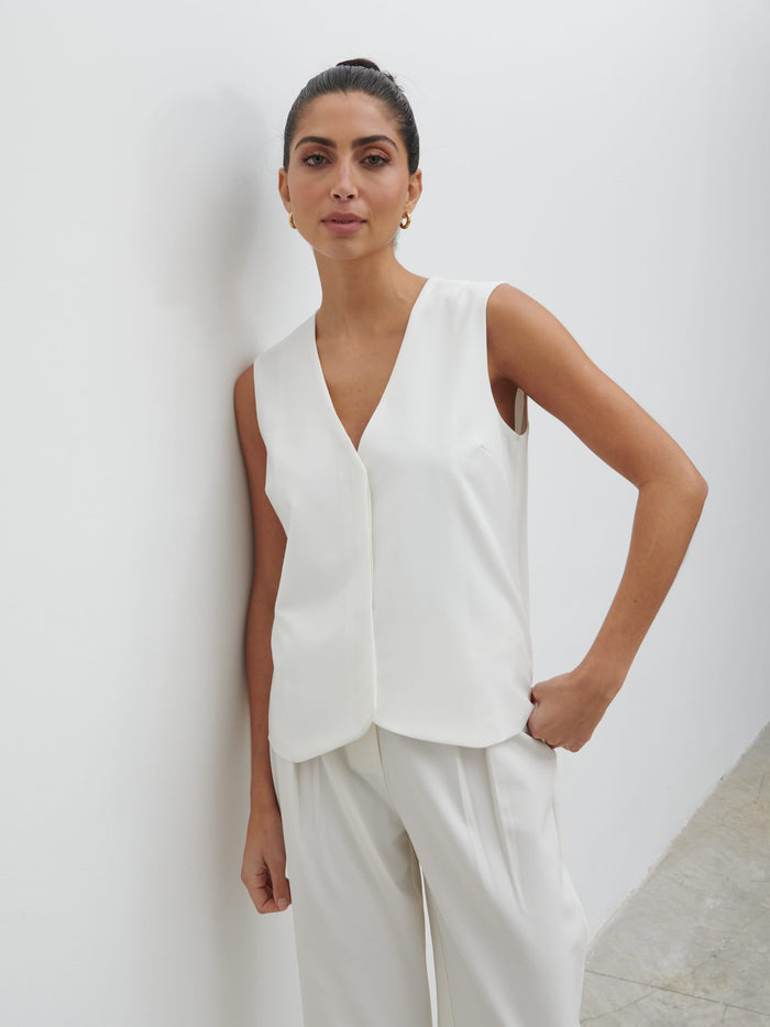 Lygia Is 5'9" & Wears Size UK 8|Taya Tailored Waistcoat - Cream