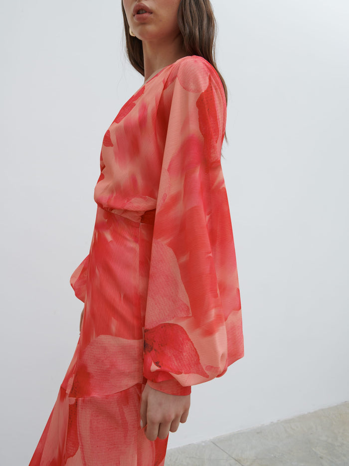 Lauren Is 5'7.5" & Wears Size UK 6|Theia Batwing Maxi Dress - Pink Large Scale Floral