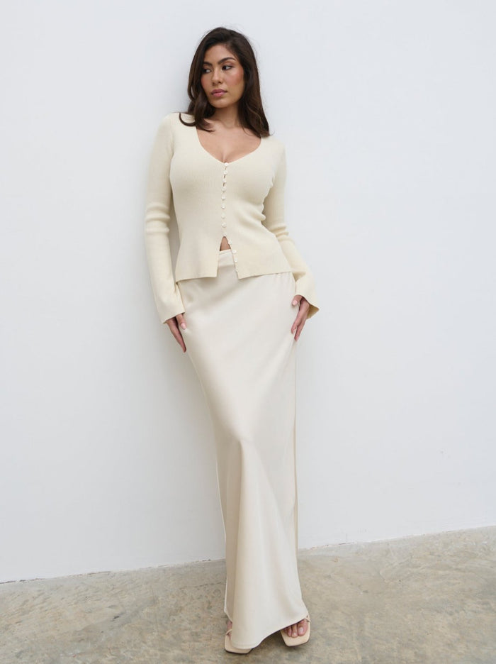 Anne Is 5'7.5" & Wears Size UK S|Tia Knit Cardigan - Cream