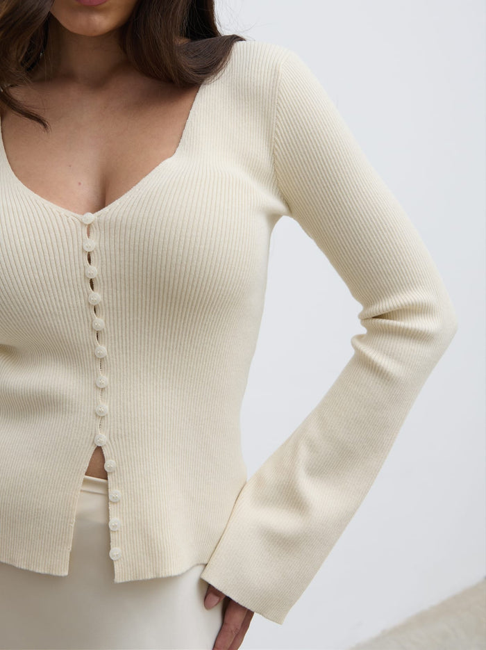 Anne Is 5'7.5" & Wears Size UK S|Tia Knit Cardigan - Cream