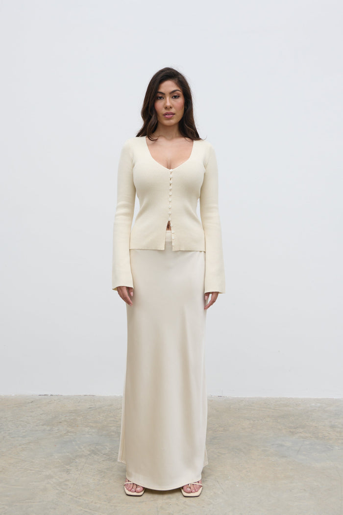 Anne Is 5'7.5" & Wears Size UK S|Tia Knit Cardigan - Cream
