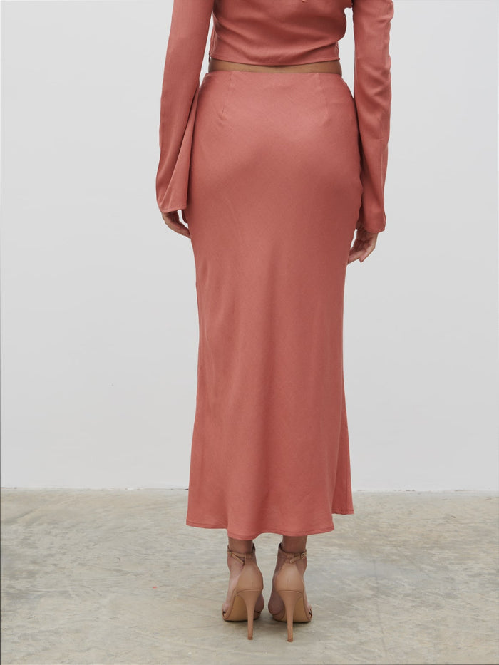Candy Is 5'6" & Wears Size UK 8|Tiffany Midaxi Skirt - Terracotta