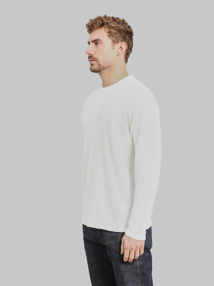 UES 100% Linen Long Sleeve T-Shirt White side look