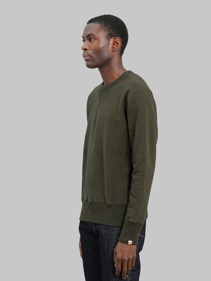 UES New Purcara Sweatshirt Olive side look