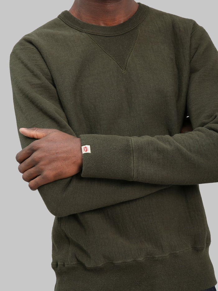 UES New Purcara Sweatshirt Olive sleeves