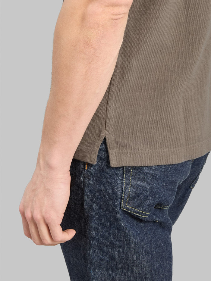 UES Polo Shirt Greige detail