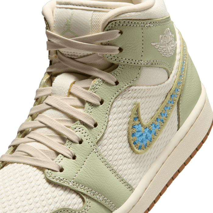 W Air Jordan 1 Mid SE
