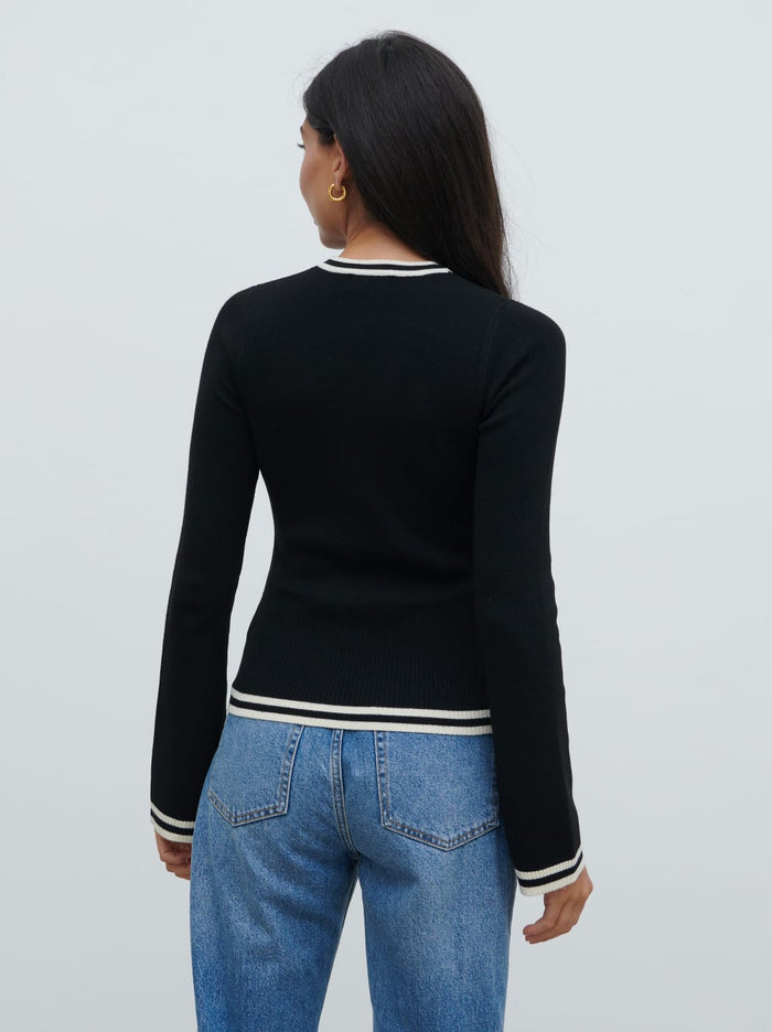 Lygia Is 5'9" & Wears Size UK S|Zella Contrast Knit Top - Black and Cream