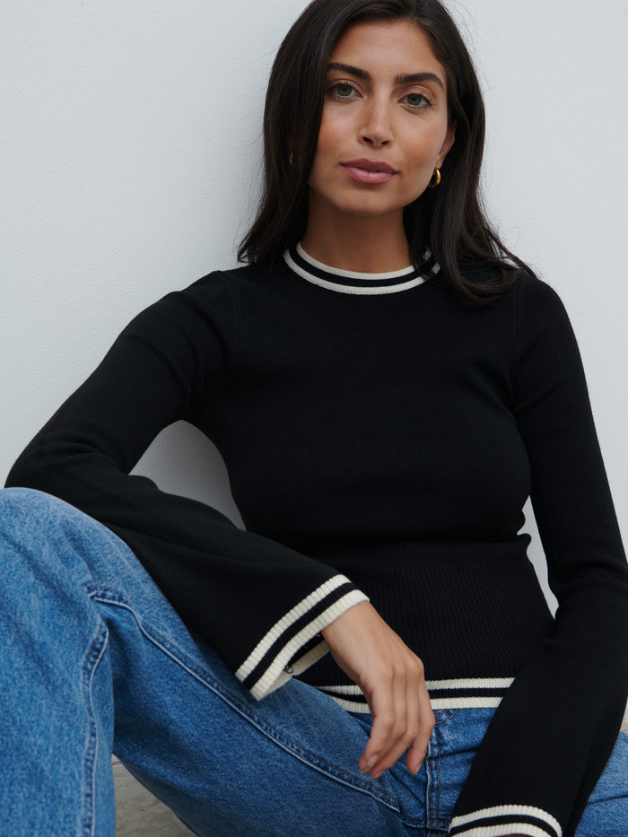 Lygia Is 5'9" & Wears Size UK S|Zella Contrast Knit Top - Black and Cream