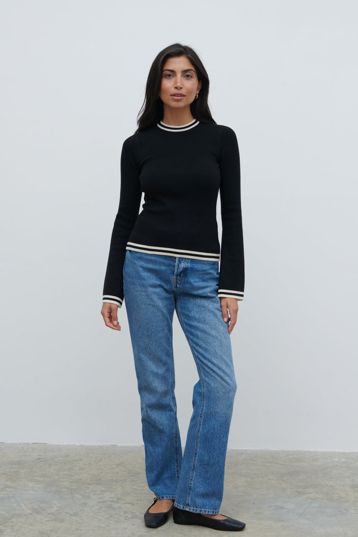 Lygia Is 5'9" & Wears Size UK S|Zella Contrast Knit Top - Black and Cream