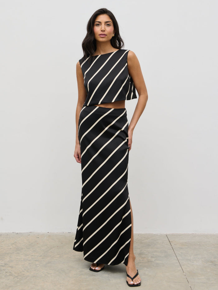 Lygia Is 5'9" & Wears Size UK 8|Zuri Maxi Skirt - Asymmetric Stripe
