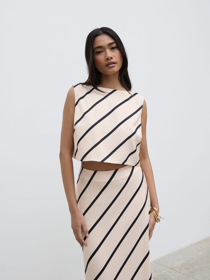 Candy Is 5'6" & Wears Size UK 8|Zuri Tied Striped Top - Asymmetric Stripe